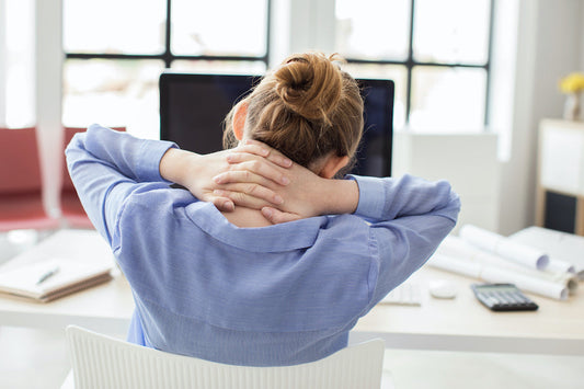 Douleurs nuque stress : comment les soulager rapidement ?