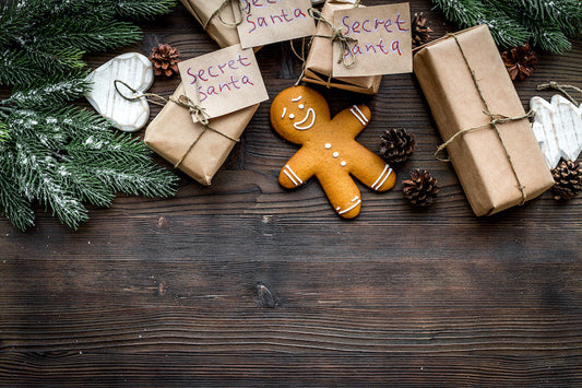 Secret Santa au bureau : comment organiser et quoi offrir ?