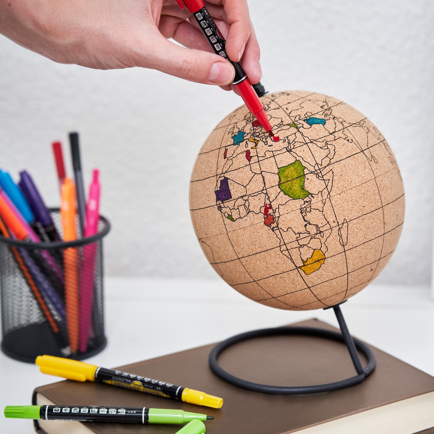 Tripvea - Globe Terrestre en Liège à Colorier 20 cm avec Marqueurs Inclus